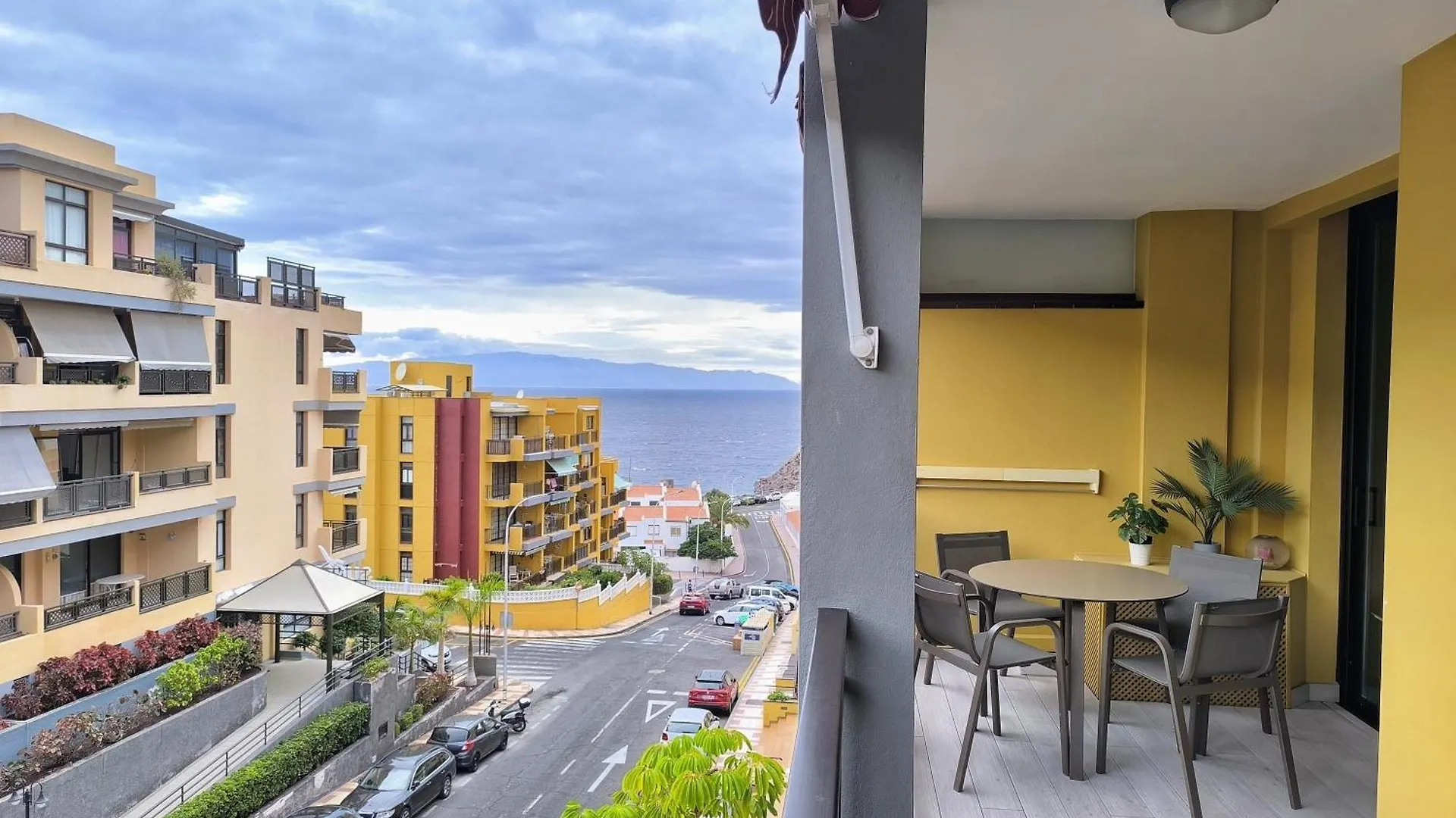 Apartment Olivia Sunset Bliss - Ac, Fibre Net, Large Pool, La Gomera And Ocean View Puerto de Santiago  Spain